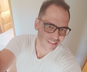 Santi